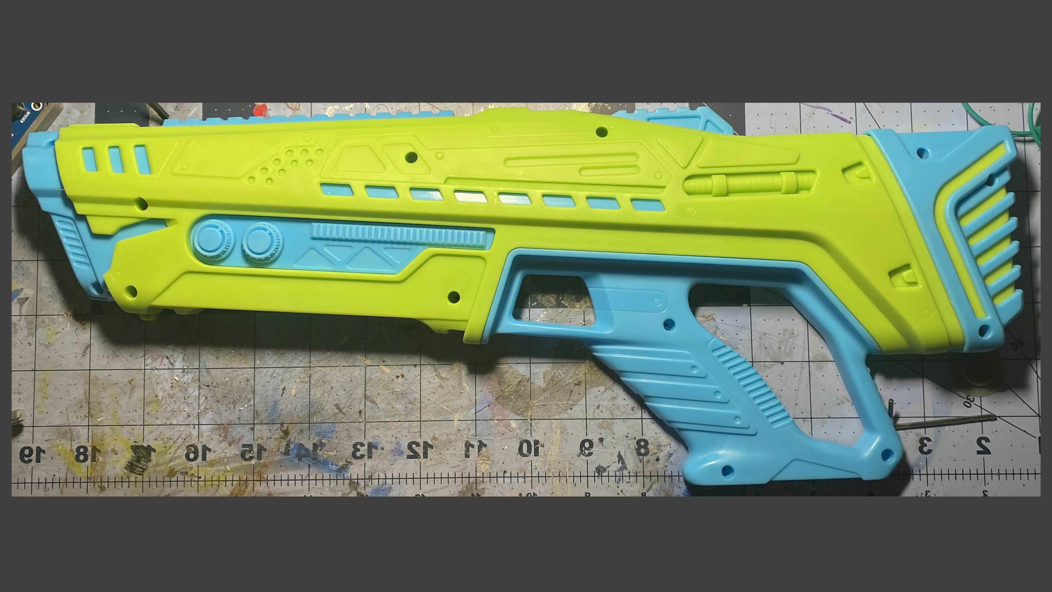 Image of my custom blaster prop